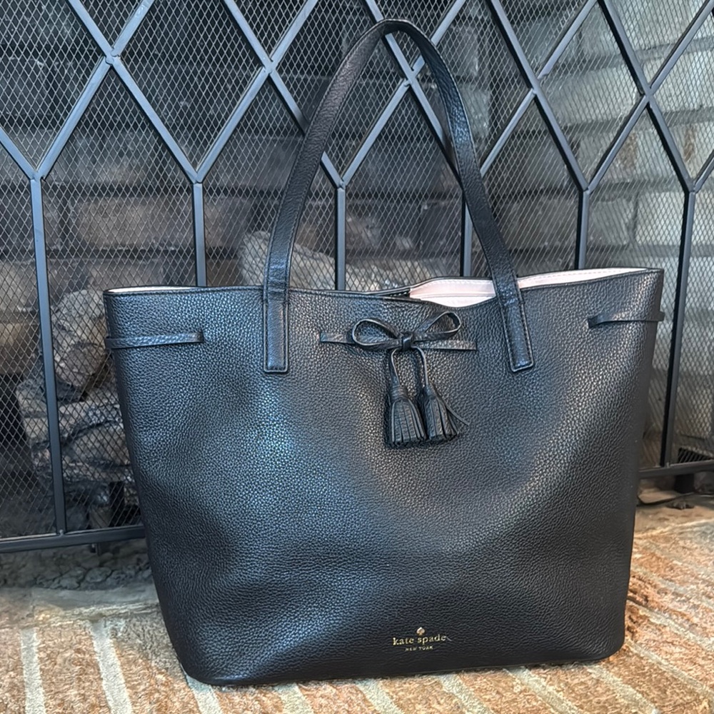 Kate Spade Hayes Street Nandy  Black Pebbled Leather Tote Bag